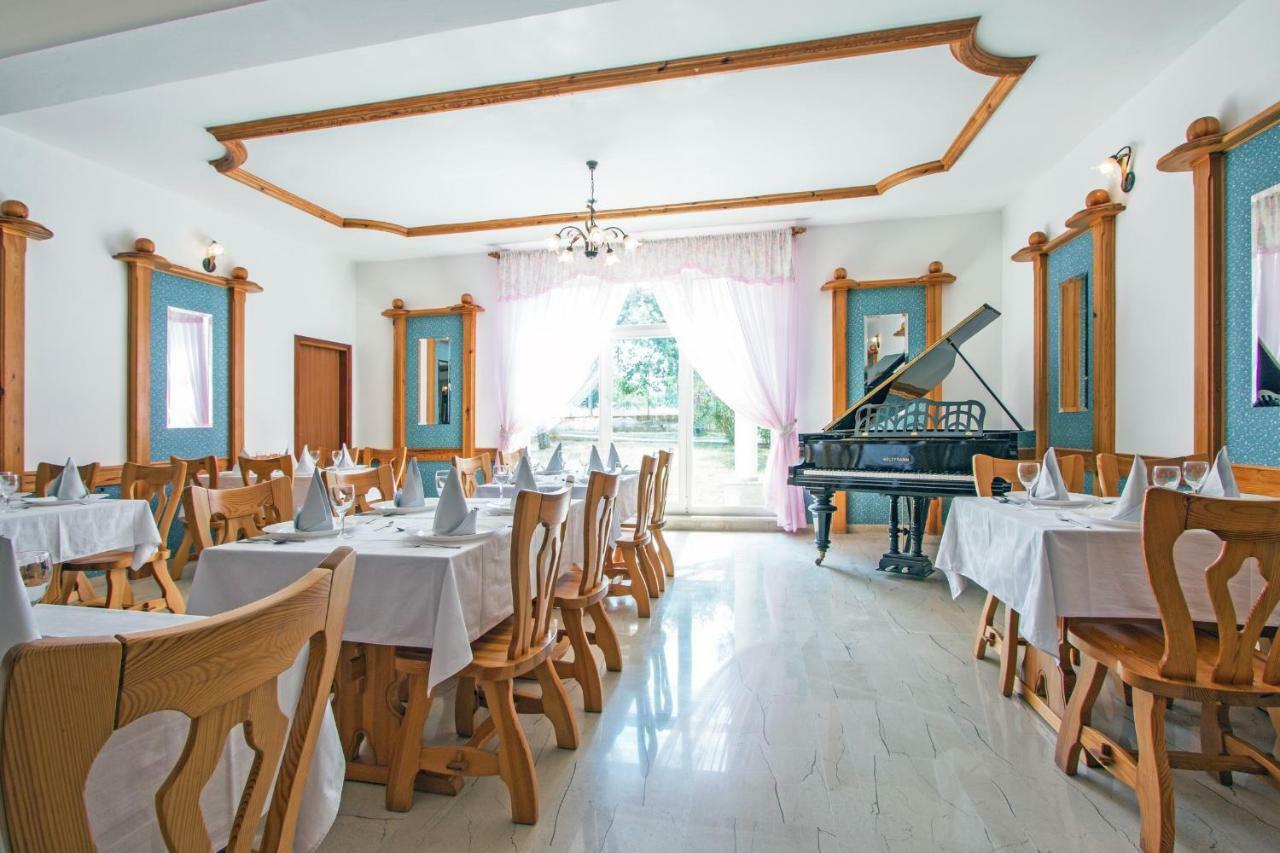 Pansion Oliva Krnica Exterior foto